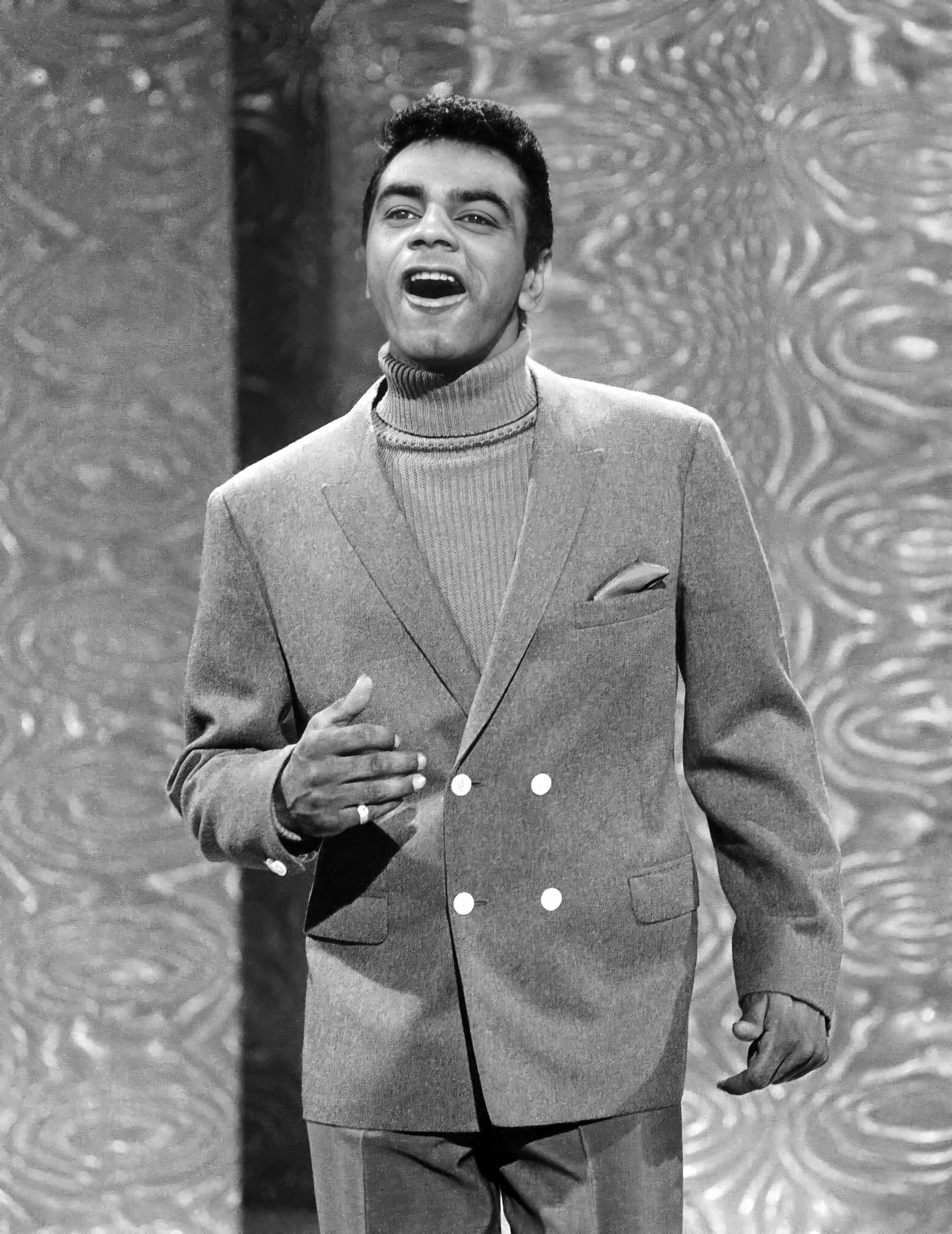 Johnny Mathis Celebrates The Season With 'Christmas Time Is Here' - Legacy  Recordings