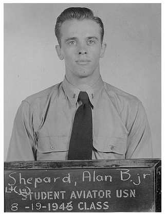 alan_shepard_as_a_student_aviator